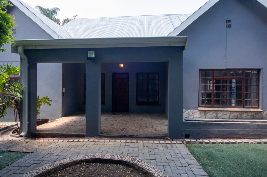 To Let 3 Bedroom Property for Rent in Geelhoutpark North West